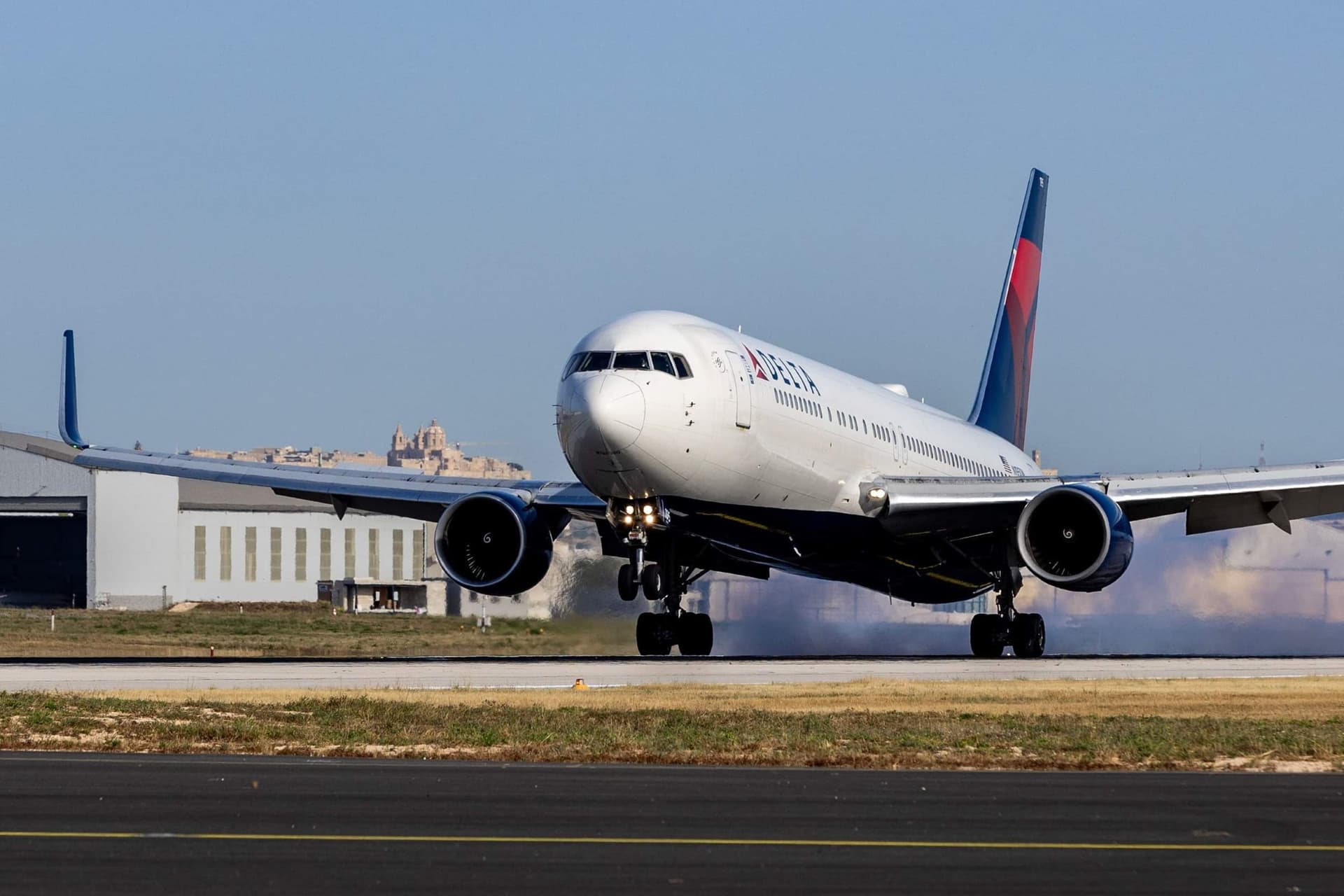 Delta's Malta-New York Route Lands: A Bet on America's High-Spending Traveller